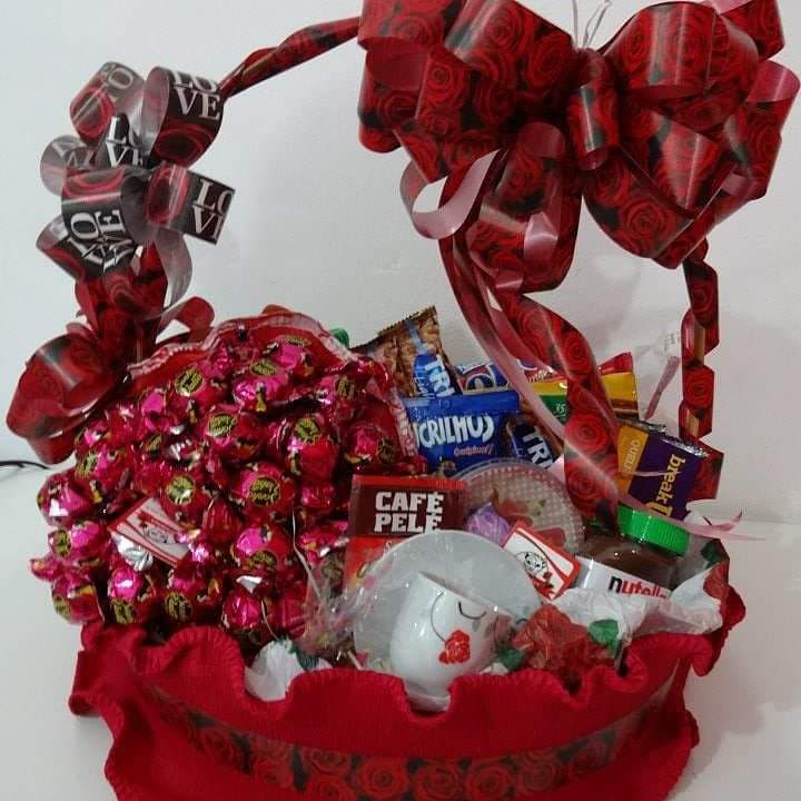 Foto de COM AMOR Cestas e Buquês Goiânia